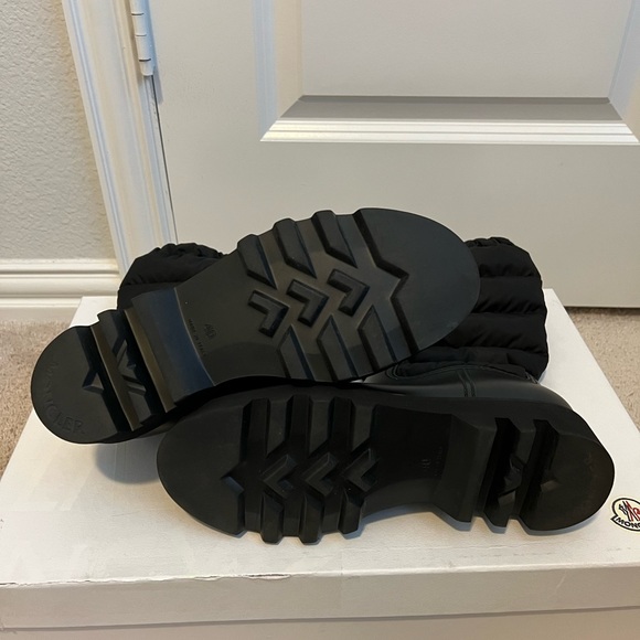 Moncler Ginette nylon boot - Picture 4 of 5